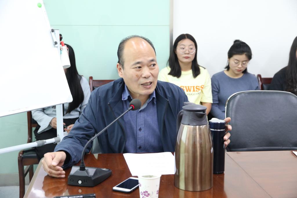 马克思主义学院新生入学教育——“求是”讲堂(一)